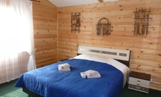 Гостевые дома Восток, Запад на территории гостевой усадьбы