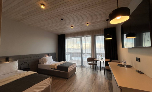 Номер семейный делюкс в доме с видом на Байкал