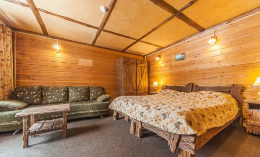 Номер "люкс" (до четырёх человек)